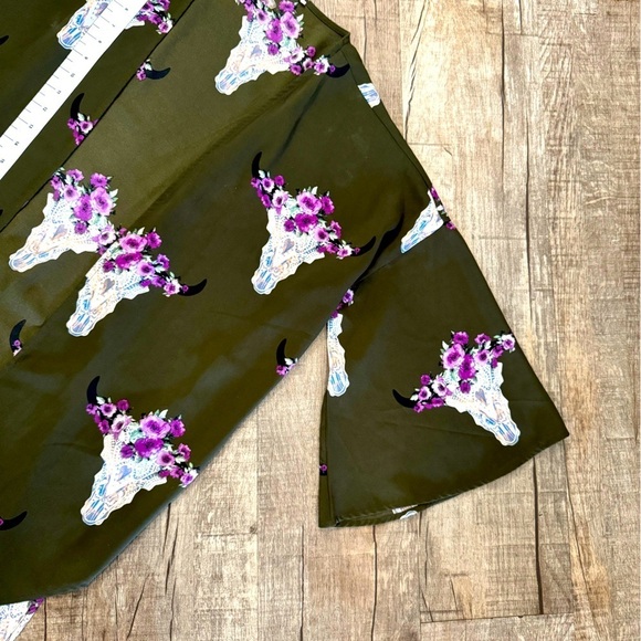 Peach‎ Love Womens Longhorn Cow skull floral kimono boho hunter green size small - Picture 6 of 8